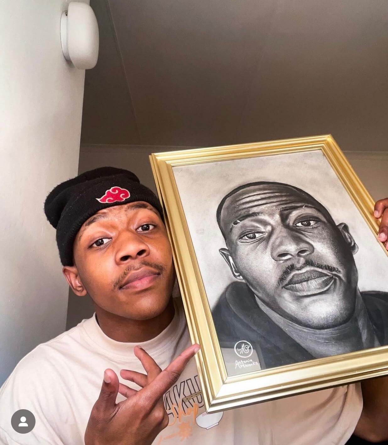 Siv with artwork